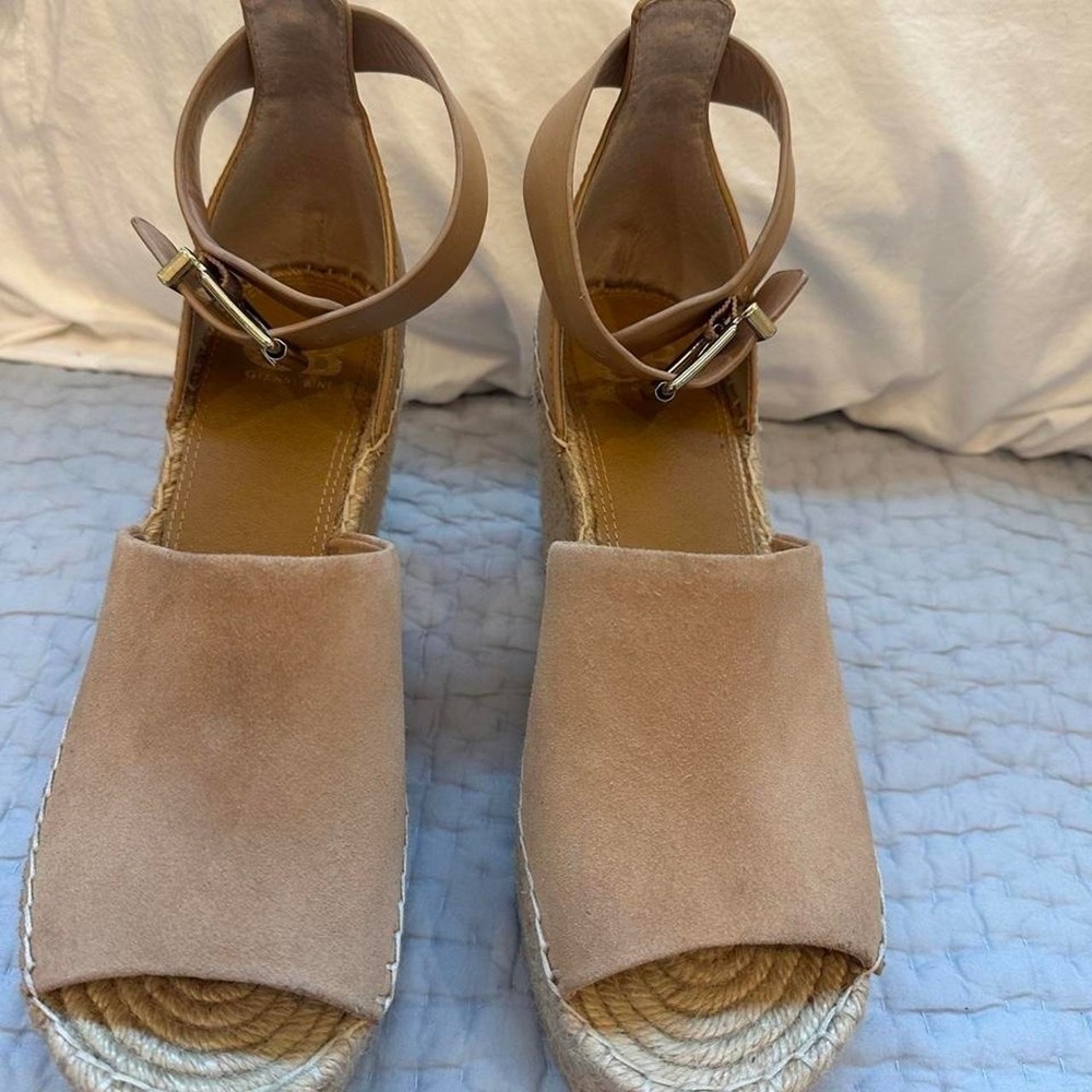 Size 9.5 4" heel Gianni Bini Tan suede espadrille wedge sandals - Picture 2 of 8